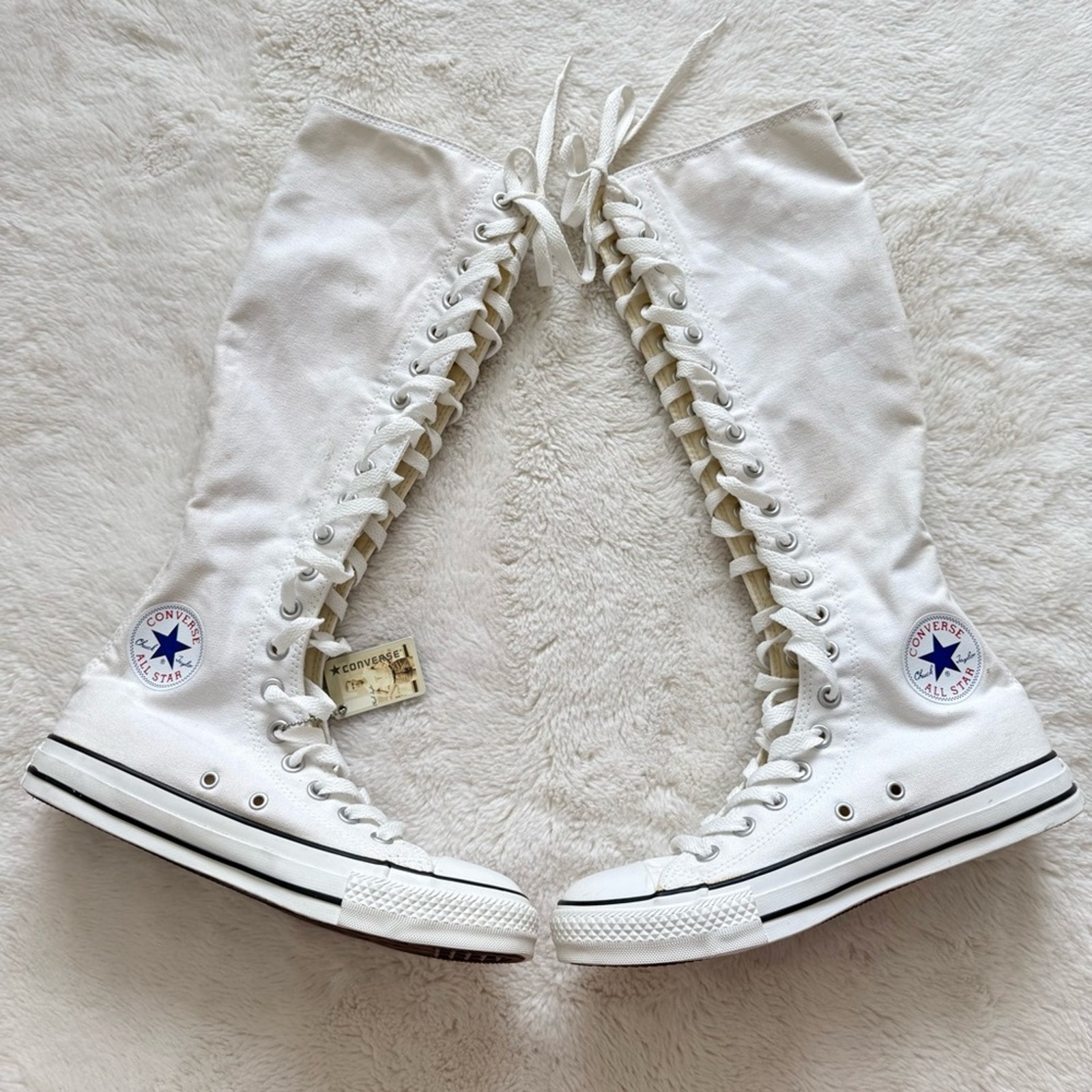 New Converse Chunk Taylor All Star Women Boots Size 6 Us
